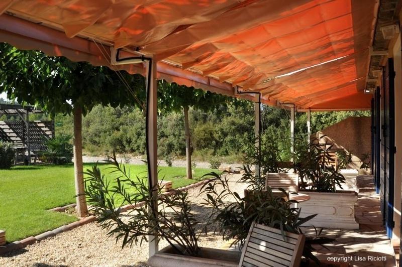 Les Hotes De La Combe Mouis Creissan Luaran gambar